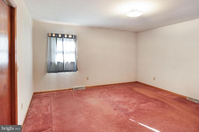 39 W HUNTINGTON CIR, Dover, DE 19904