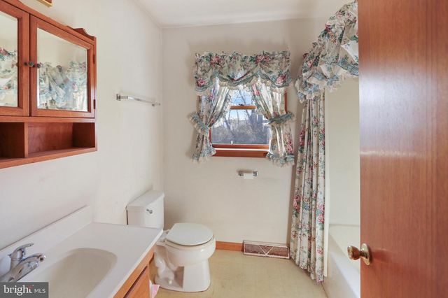 39 W HUNTINGTON CIR, Dover, DE 19904