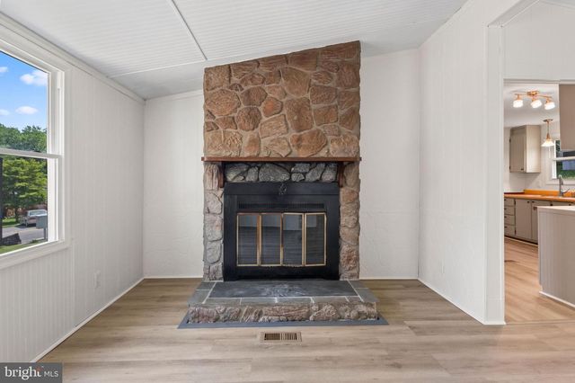 790 DOGWOOD LN, Gap, PA 17527