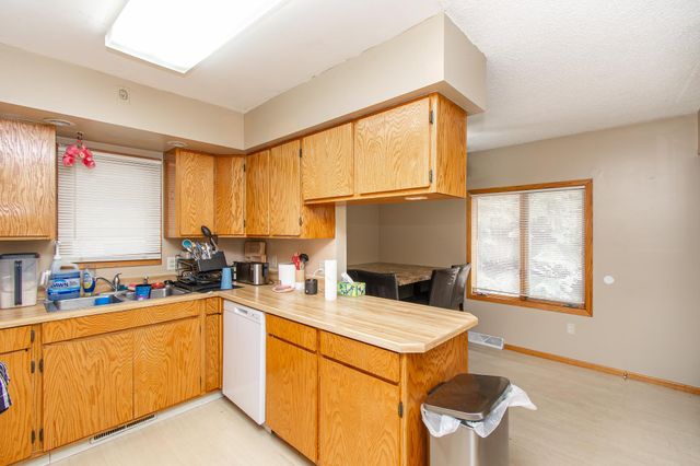 1530 11th Street N, Fargo, ND 58102