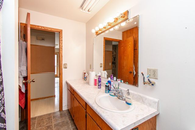 1530 11th Street N, Fargo, ND 58102