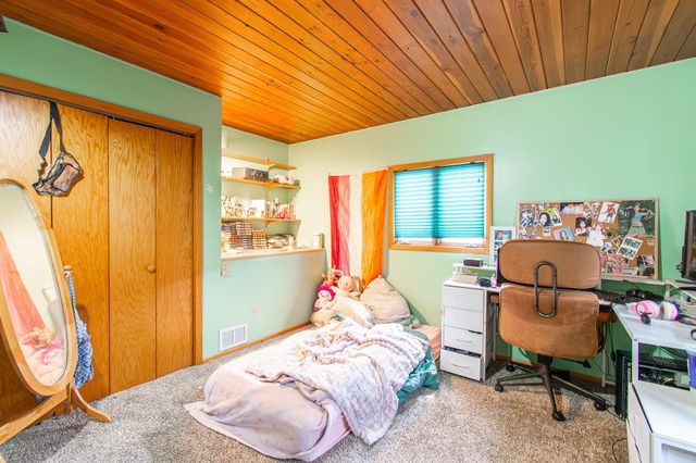 1530 11th Street N, Fargo, ND 58102