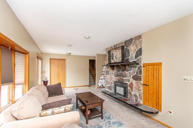 1530 11th Street N, Fargo, ND 58102