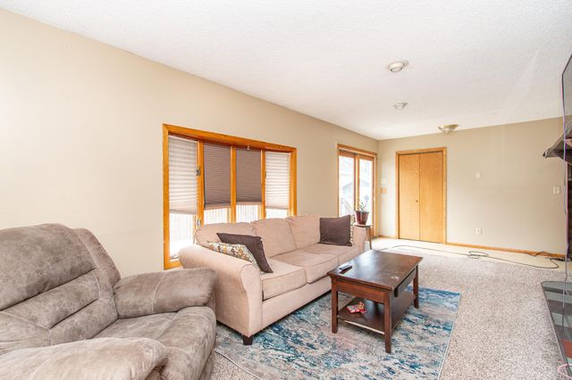 1530 11th Street N, Fargo, ND 58102