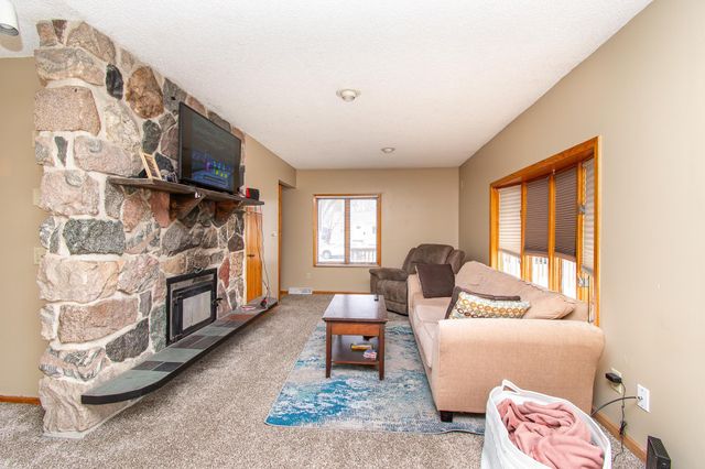 1530 11th Street N, Fargo, ND 58102