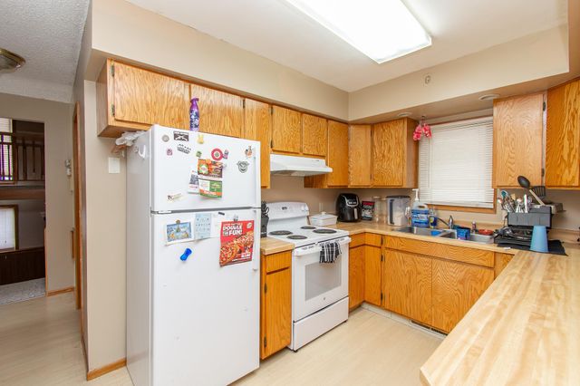 1530 11th Street N, Fargo, ND 58102