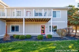320 Blue Star Highway 35, Douglas Vllg, MI 49406