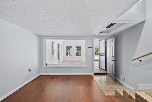 608 Vinson Dr, Nashville, TN 37217
