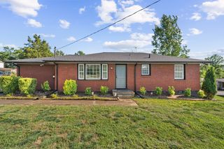 608 Vinson Dr, Nashville, TN 37217
