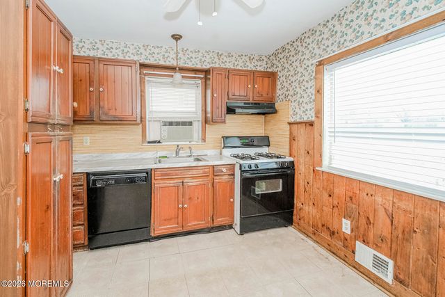 20 N Main Street, Marlboro, NJ 07746