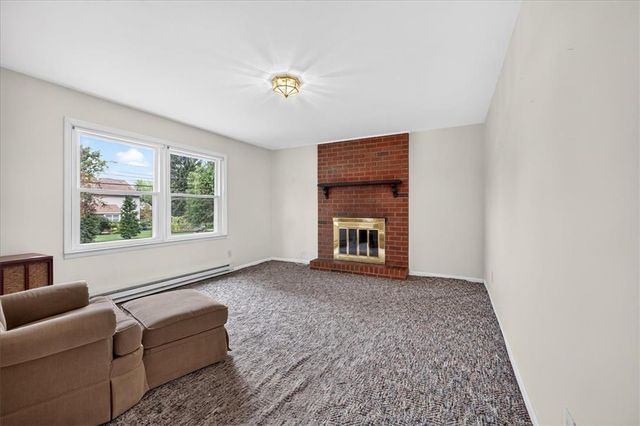 2722 Andrea Drive, Allentown City, PA 18103