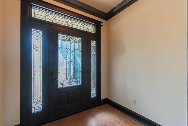 4 Willow Creek, Huntsville, TX 77340