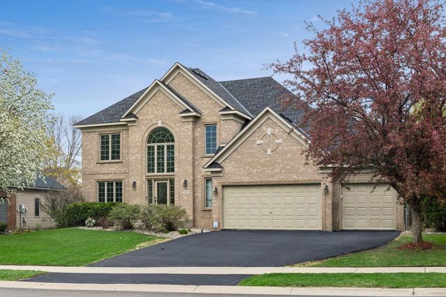 607 Carver Bluffs Parkway, Carver, MN 55315