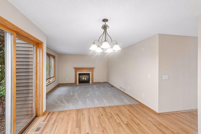 607 Carver Bluffs Parkway, Carver, MN 55315
