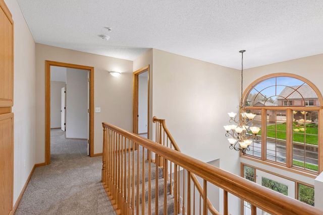 607 Carver Bluffs Parkway, Carver, MN 55315