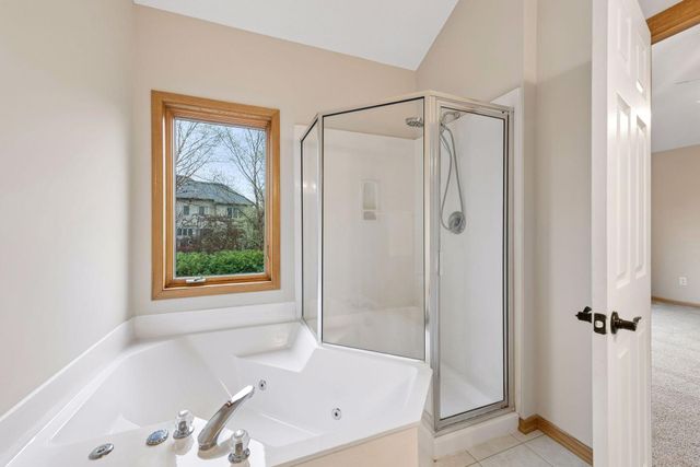 607 Carver Bluffs Parkway, Carver, MN 55315