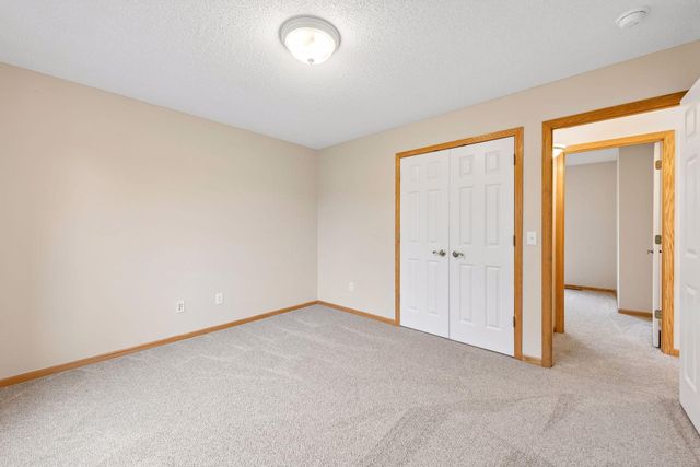 607 Carver Bluffs Parkway, Carver, MN 55315