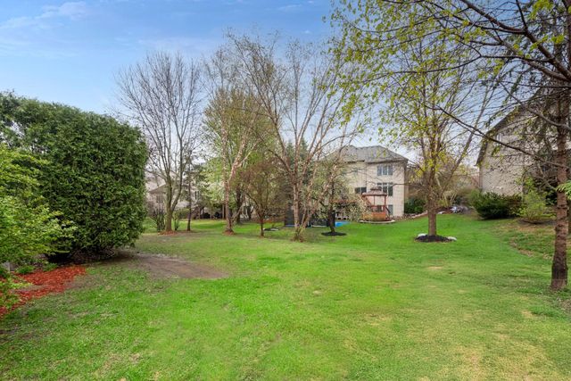 607 Carver Bluffs Parkway, Carver, MN 55315