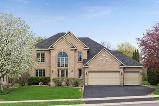 607 Carver Bluffs Parkway, Carver, MN 55315
