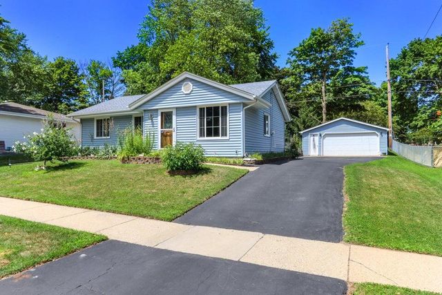 732 Chicory ROAD, Burlington, WI 53105