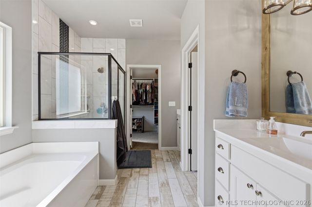 825 N 89th Street, Broken Arrow, OK 74014