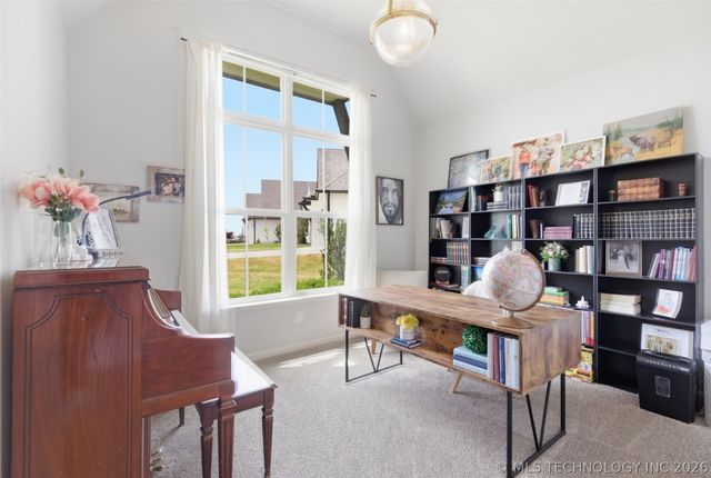 825 N 89th Street, Broken Arrow, OK 74014