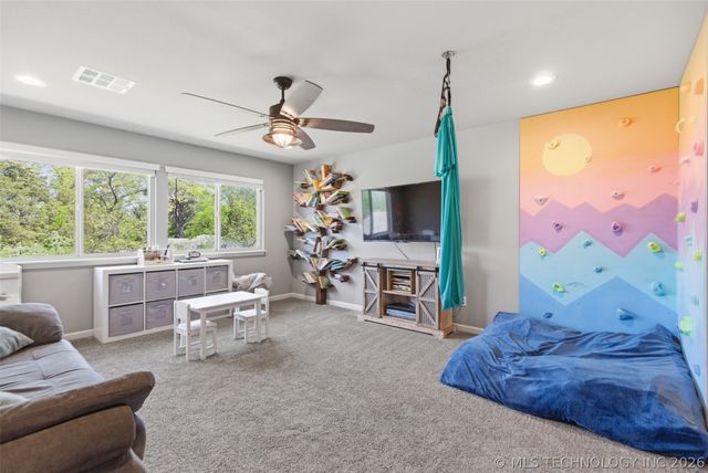 825 N 89th Street, Broken Arrow, OK 74014