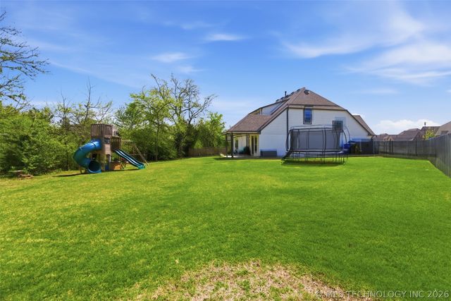 825 N 89th Street, Broken Arrow, OK 74014