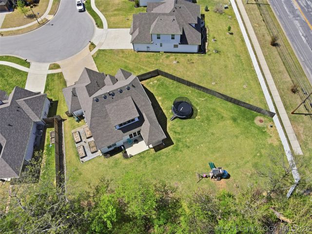 825 N 89th Street, Broken Arrow, OK 74014