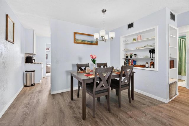 2021 AUSTRALIA WAY W 39, Clearwater, FL 33763