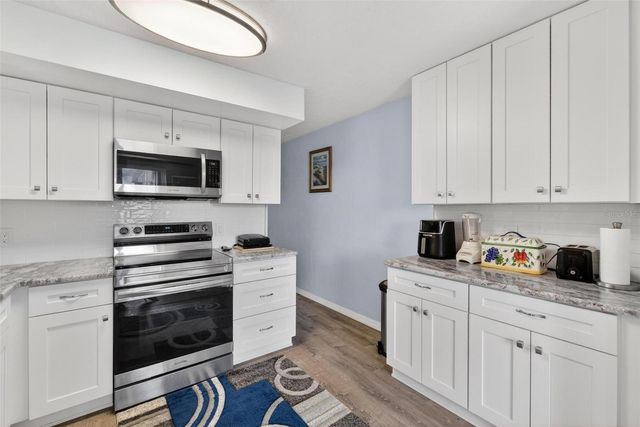 2021 AUSTRALIA WAY W 39, Clearwater, FL 33763