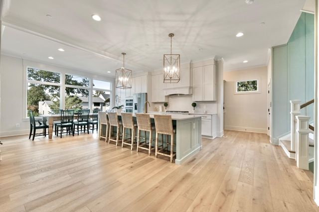 12606 NEWGATE RD, Rockville, MD 20850