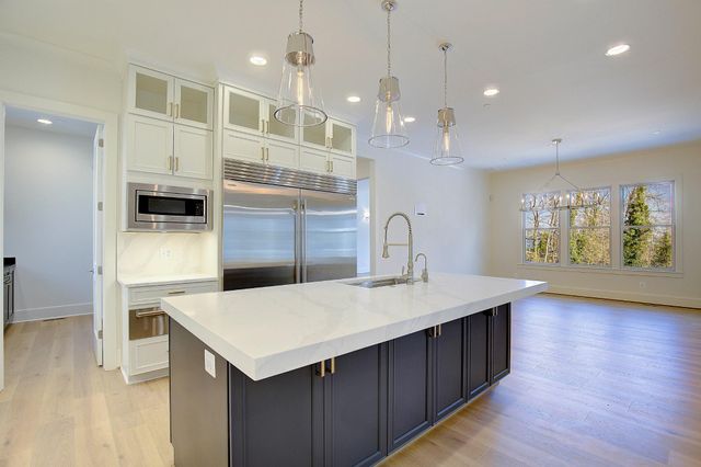 12606 NEWGATE RD, Rockville, MD 20850