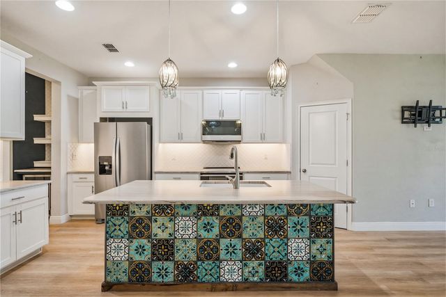 1008 MANGO COURT, Oldsmar, FL 34677