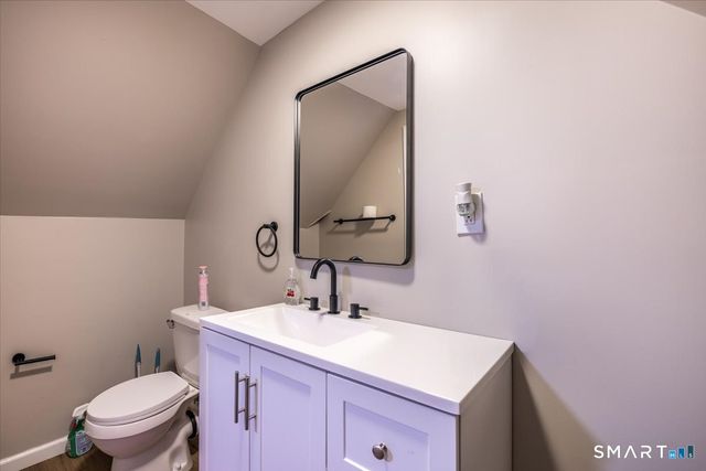 25 Westfield Avenue, Bridgeport, CT 06606