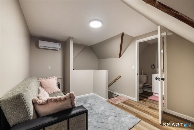 25 Westfield Avenue, Bridgeport, CT 06606