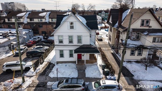 25 Westfield Avenue, Bridgeport, CT 06606