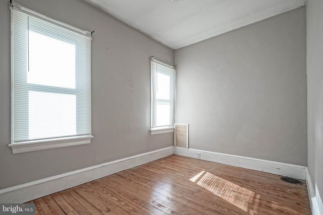 37 CARROLL AVE, Williamstown, NJ 08094