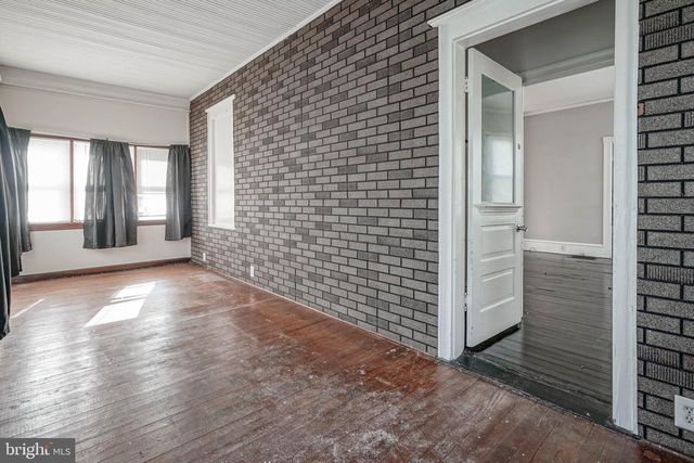 37 CARROLL AVE, Williamstown, NJ 08094