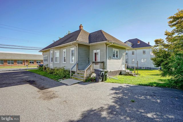 37 CARROLL AVE, Williamstown, NJ 08094