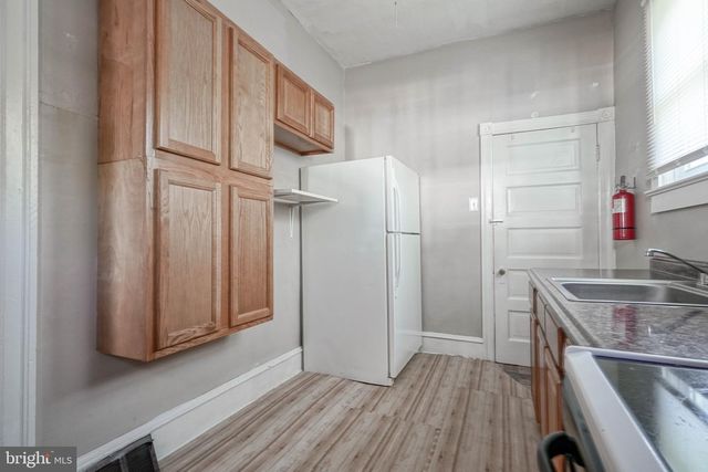 37 CARROLL AVE, Williamstown, NJ 08094