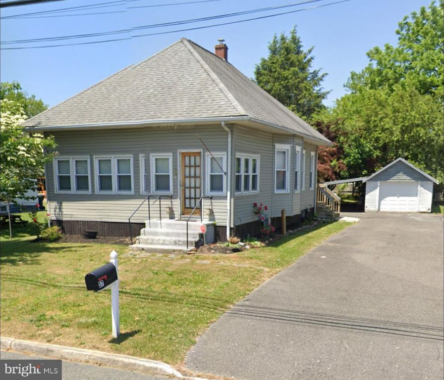 37 CARROLL AVE, Williamstown, NJ 08094
