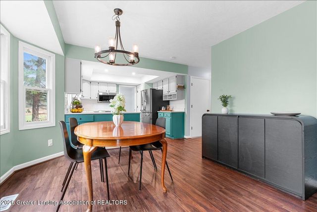 5554 Earliglow Lane, Haslett, MI 48840