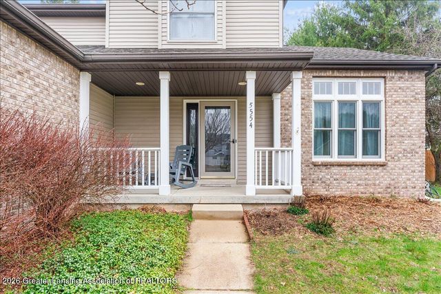 5554 Earliglow Lane, Haslett, MI 48840