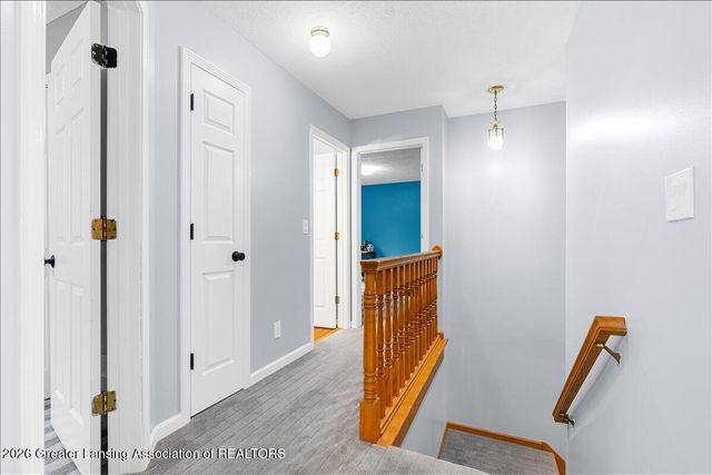 5554 Earliglow Lane, Haslett, MI 48840