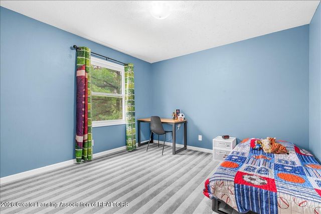 5554 Earliglow Lane, Haslett, MI 48840