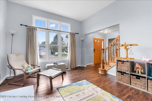 5554 Earliglow Lane, Haslett, MI 48840