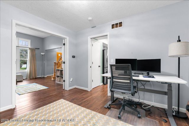 5554 Earliglow Lane, Haslett, MI 48840