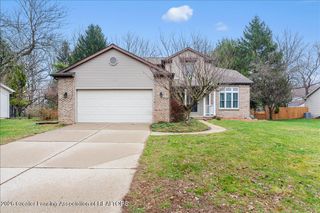 5554 Earliglow Lane, Haslett, MI 48840