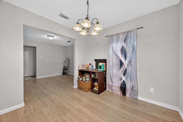 12811 Roandale Drive, Houston, TX 77048